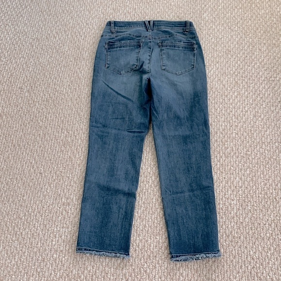 Democracy Frayed Hem Distressed Crop Jean - Picture 5 of 13